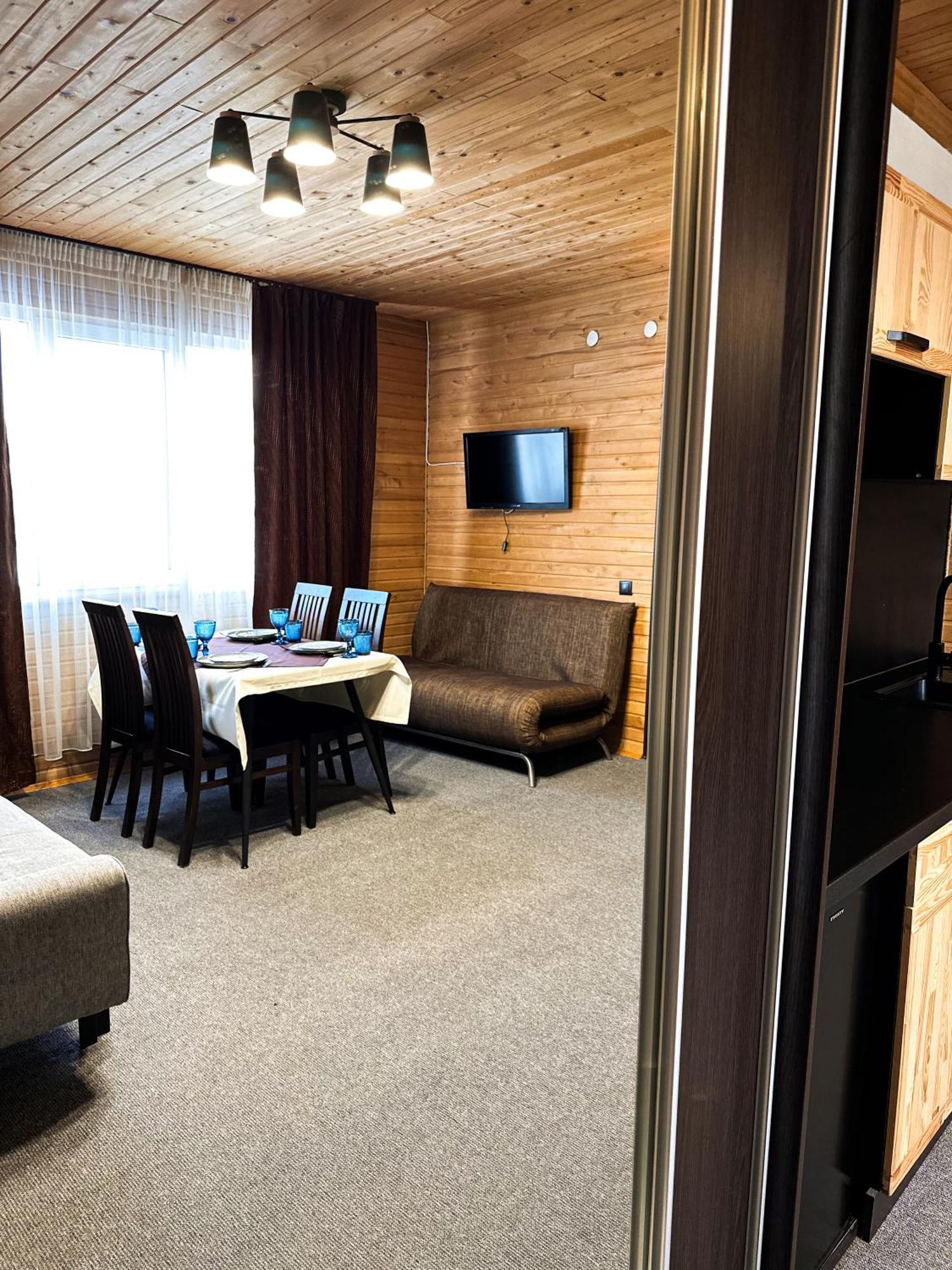 Wellland Hotel 야렘체 외부 사진